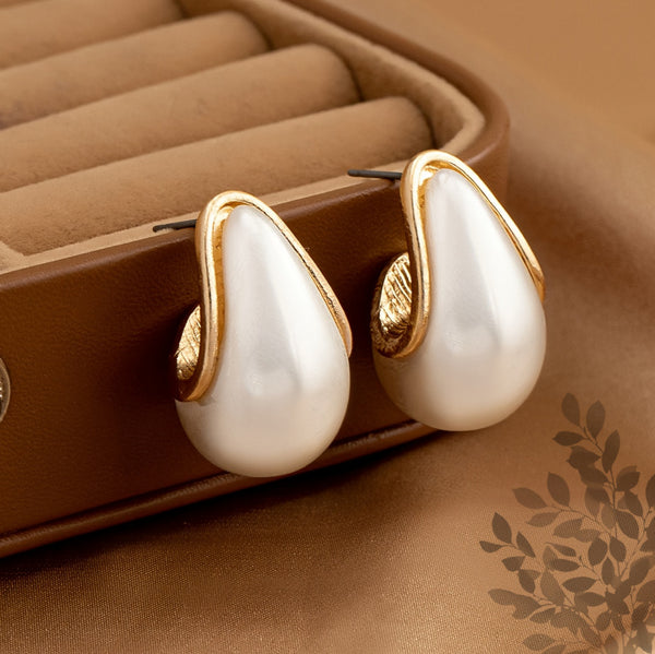 Teardrop Pearl Stud Earrings