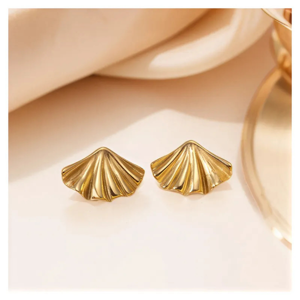 Anti tarnish golden fan earrings