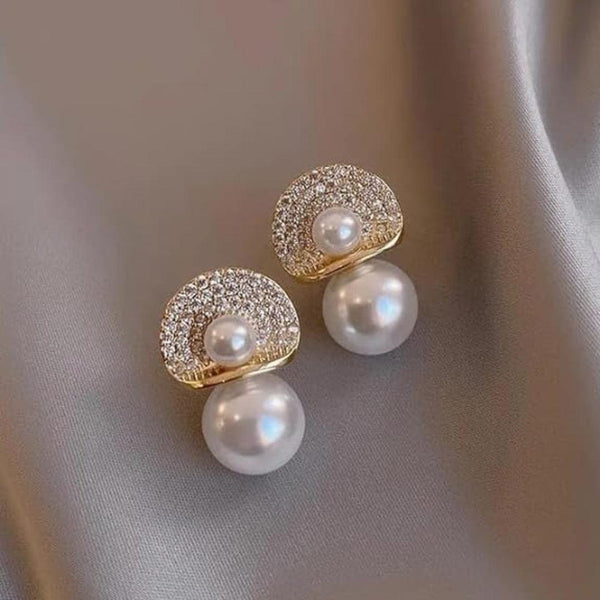 Sophisticated Pearl and Crystal Stud Earrings