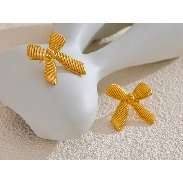 Anti tarnish golden bow earrings