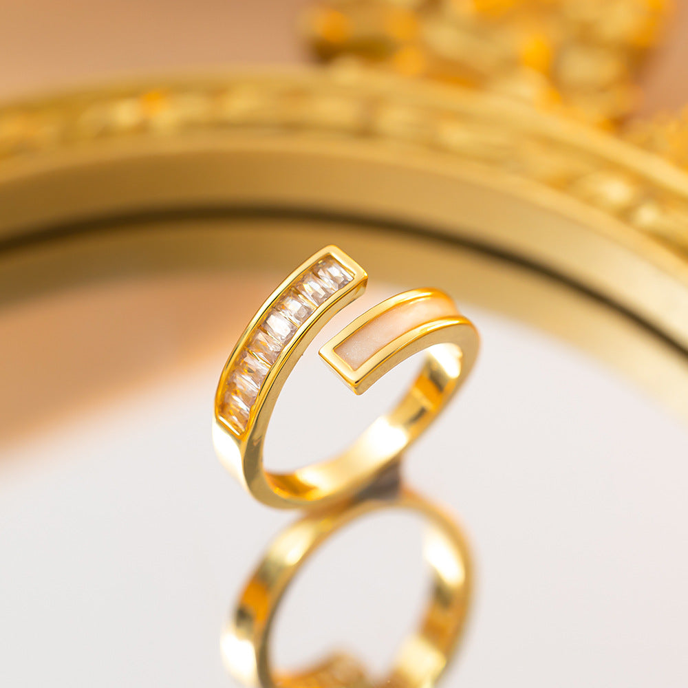 Golden Nail Screw Baguette Zirconia Ring