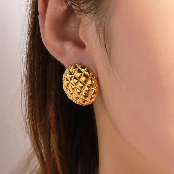 Anti tarnish gold circular earrings