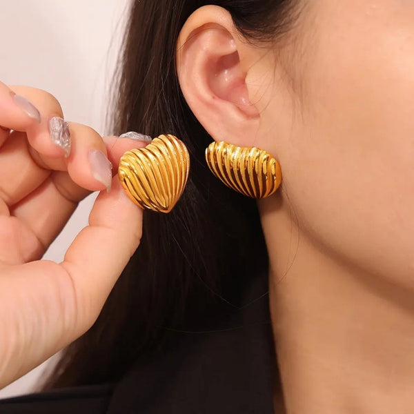 Anti Tarnish Scallop Heart earrings