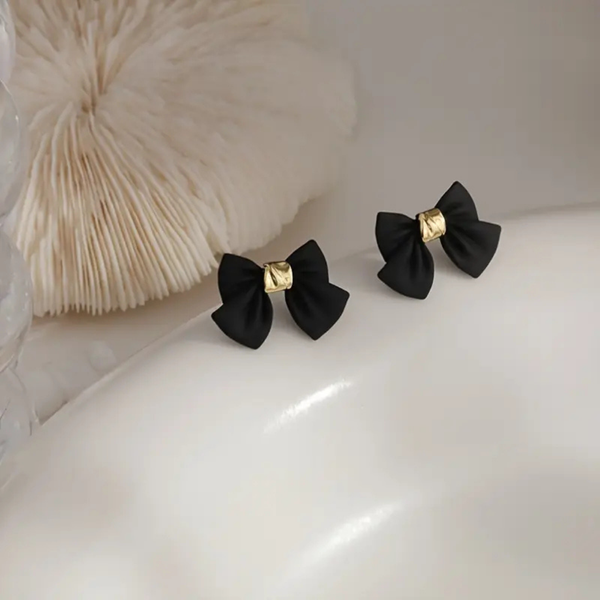 Love Korean Black Bow Earrings