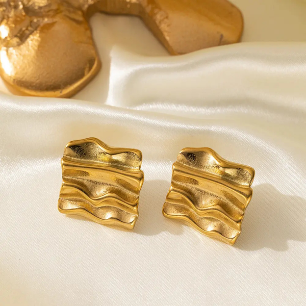 Anti tarnish gold square shape earrings