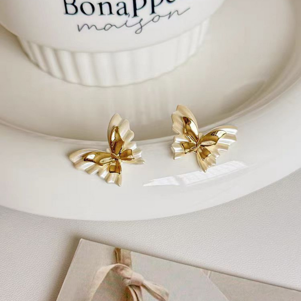 Aesthetic White Butterfly Stud Earring