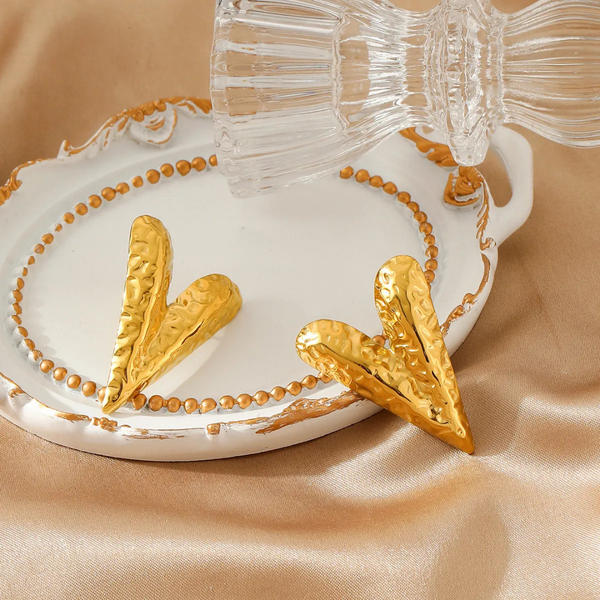 Anti tarnish gold heart stud earrings