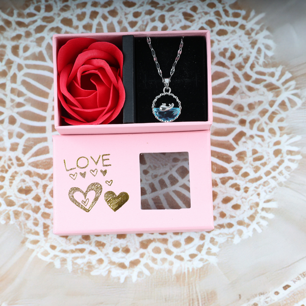 Love silver dolphin pandent