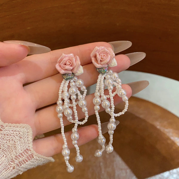 Elegant pink flower earrings