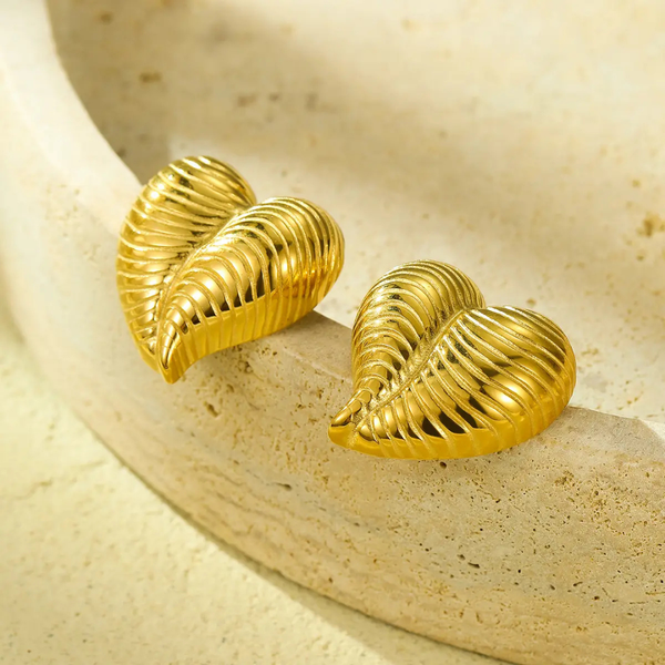 Anti tarnish love style earrings
