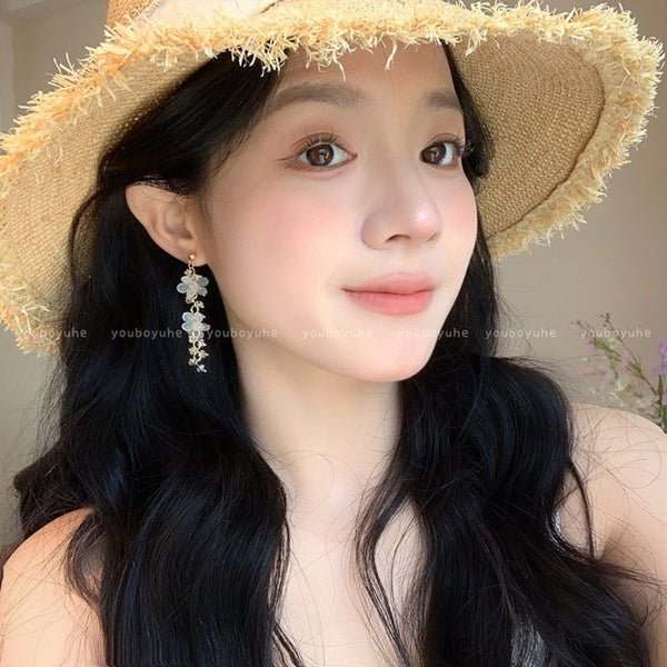 Elegant Floral Dangle Earrings