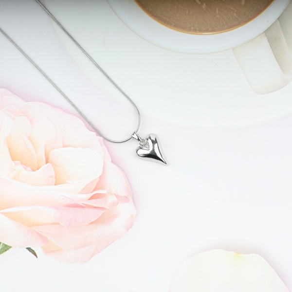 Silver plated cute small heart necklace