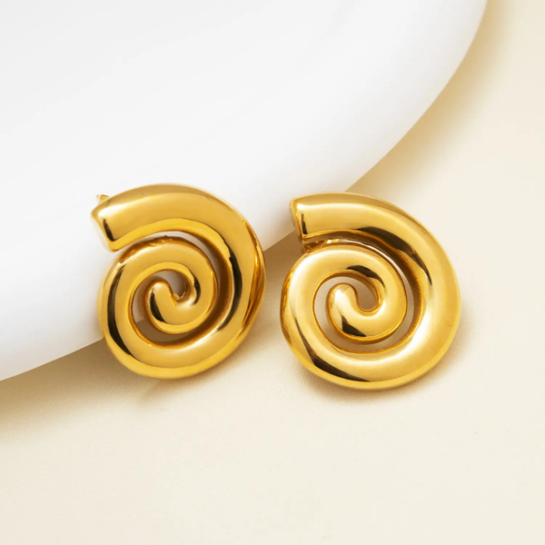 Anti tarnish rounded sweet earrings