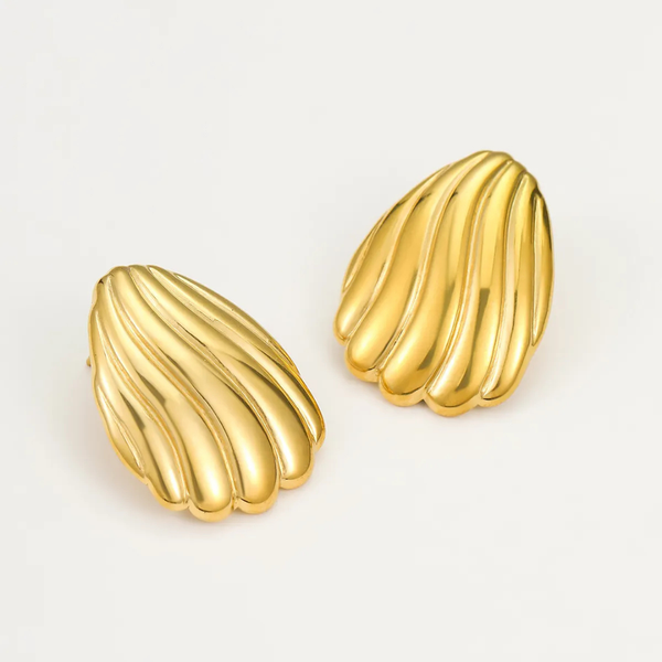 Anti tarnish gold waves stud earrings
