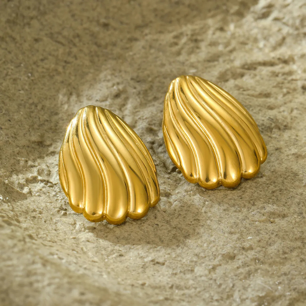 Anti tarnish gold waves stud earrings
