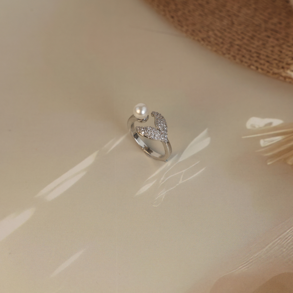 Love silver fish ring