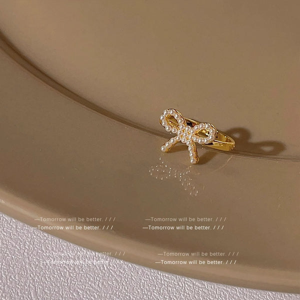Gold Bow Ring With White Pearl