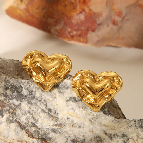 Anti tarnish amazing heart shape earrings