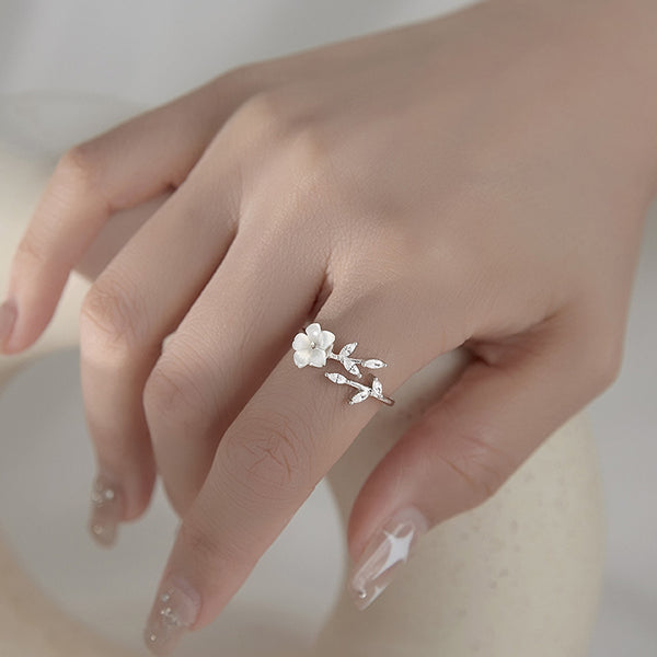 Silver color flower shape ziron ring