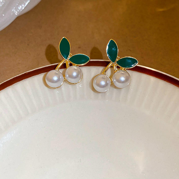 Charming Dual Leaf Earring