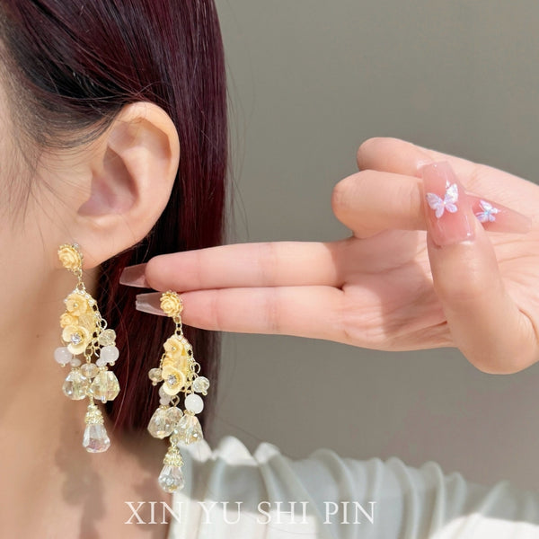 Yellow shade Pearl earrings