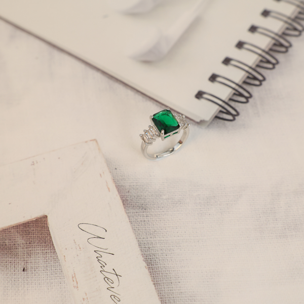 Love promise green stone ring