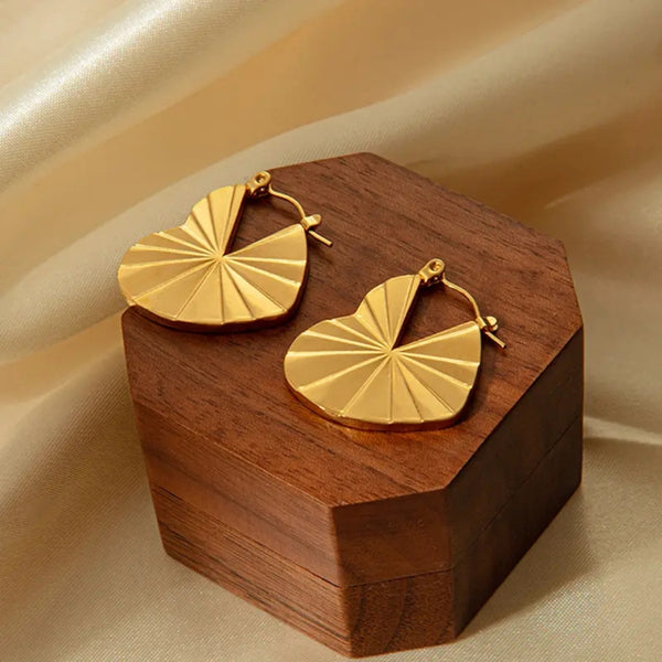 Anti tarnish Elegant Heart Shape Earrings