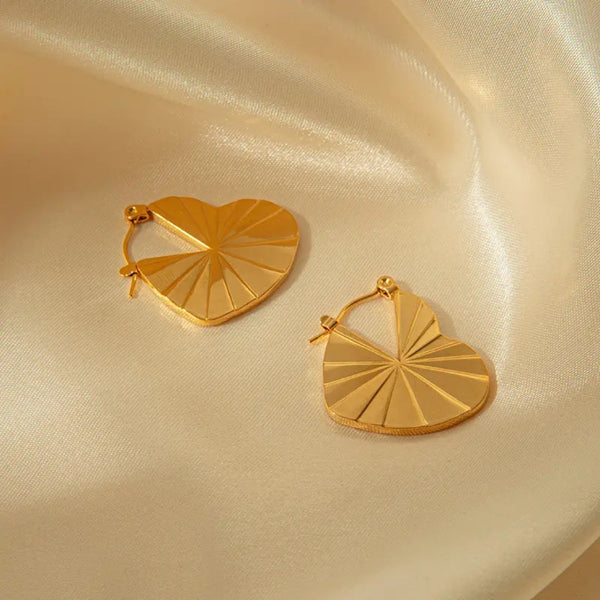 Anti tarnish Elegant Heart Shape Earrings