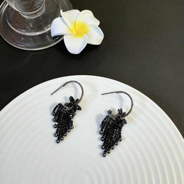Little Black Leaf long Earring