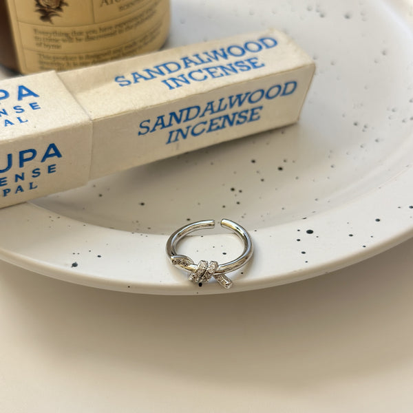 Silver round diamond rings