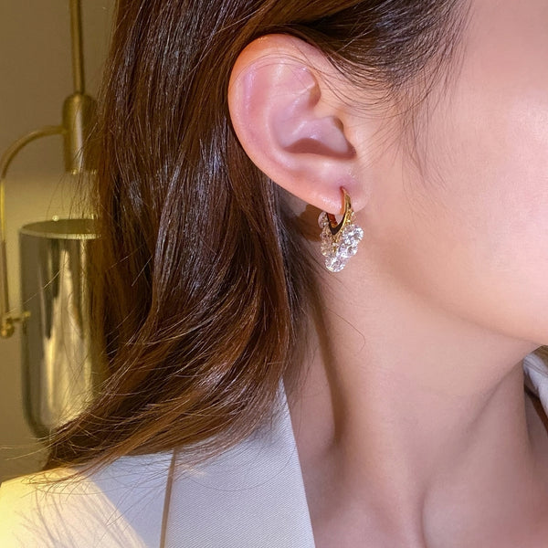 White stone & Golden earrings