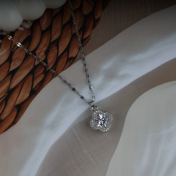 Love diamond look necklace