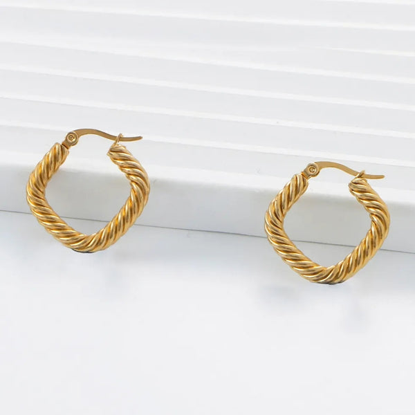 Anti tarnish Cable Twisted Earring