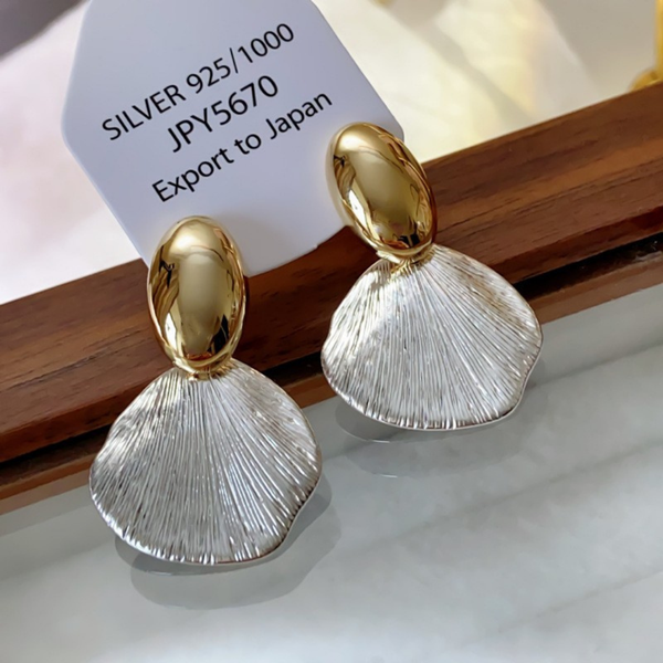 Minimalist Big Metal Flower Earrings