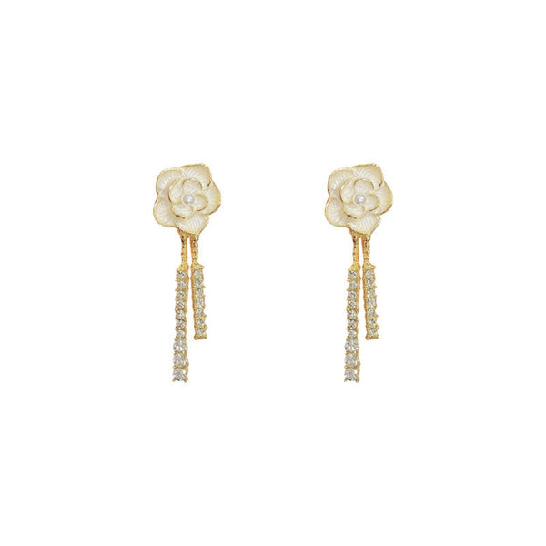 Flower design earrings