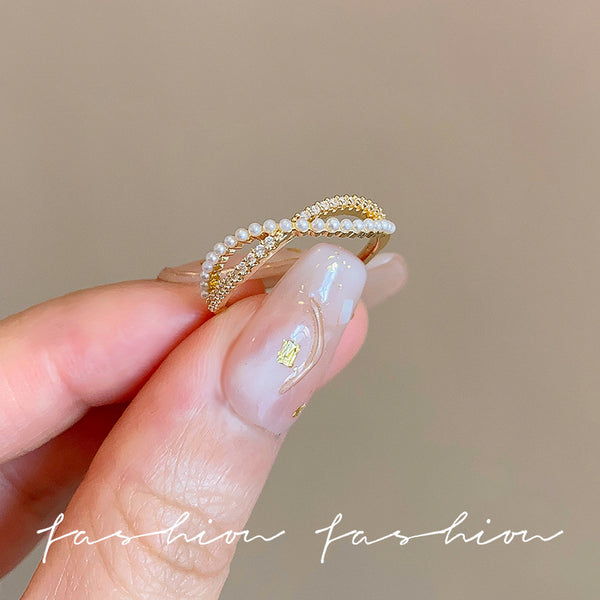 Infinity ring pearly gold
