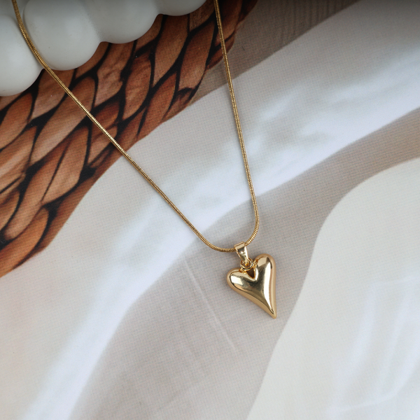 Love gold heart necklace