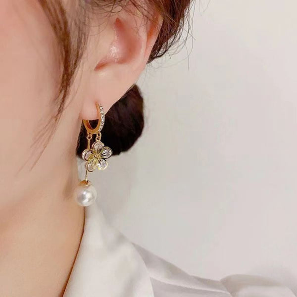 Pearl flower long tassel earring