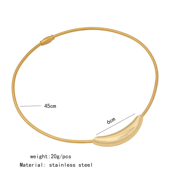 Gold Necklace Bent Pendant Design Collar