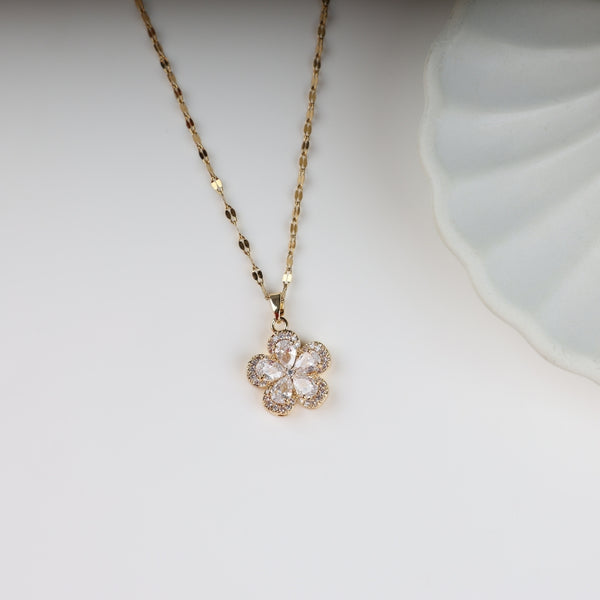 White Flower Five Petals Necklace