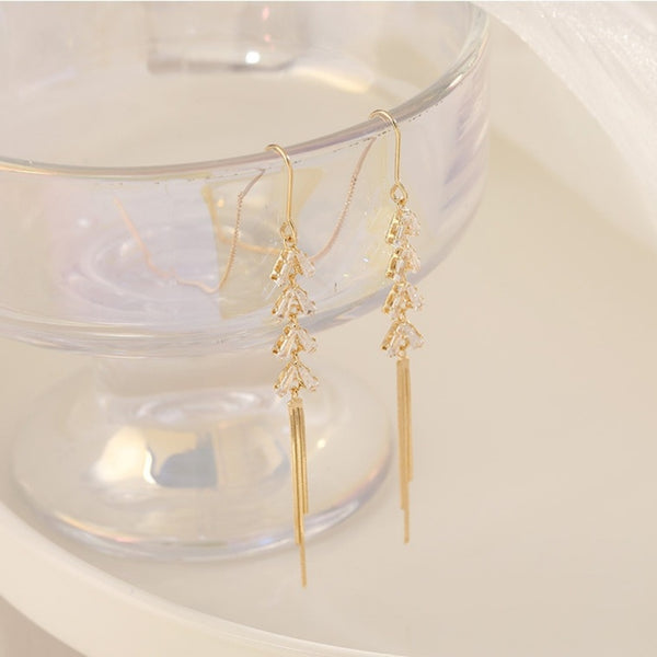 Gold elegant wheat earring