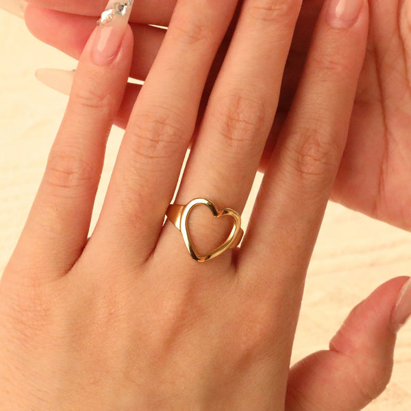 Stylish Golden Heart Ring