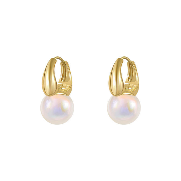White Pearl earrings