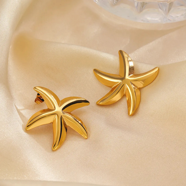 Anti tarnish gold star fish stud earrings