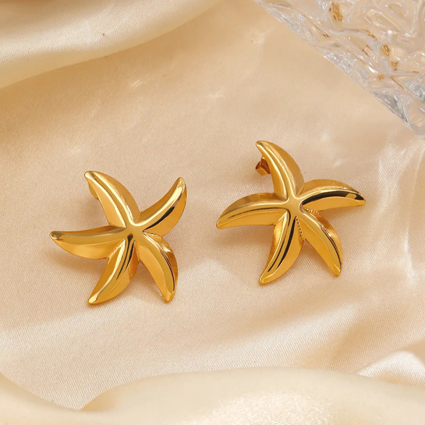 Anti tarnish gold star fish stud earrings