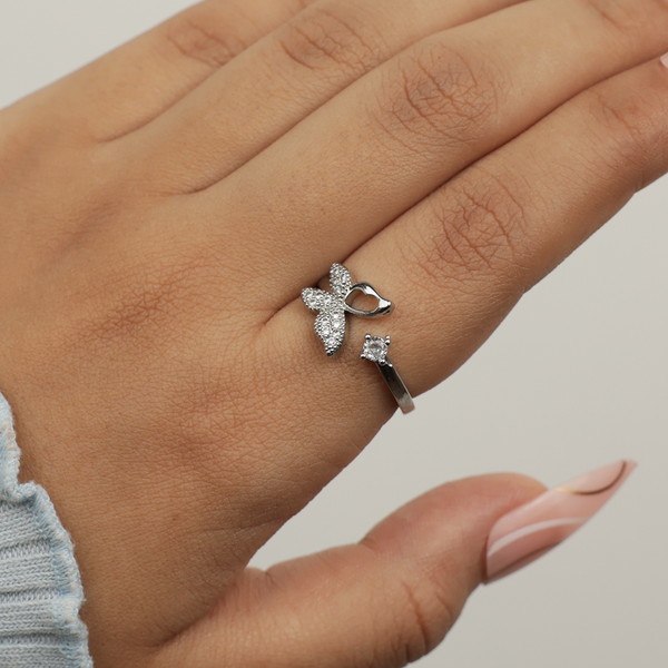 Pretty Silver Butterfly Ring