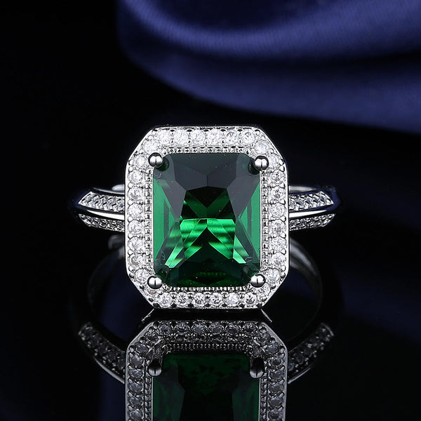 Classic Fashion Green Stone Ring