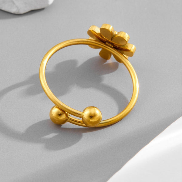Unique Gold Flower Ring