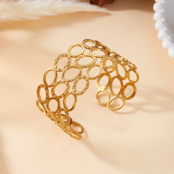 Golden Halo Circle bracelet