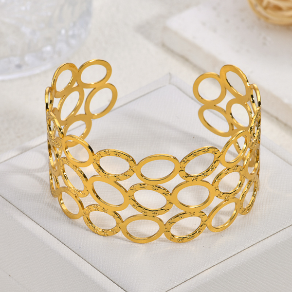 Golden Halo Circle bracelet